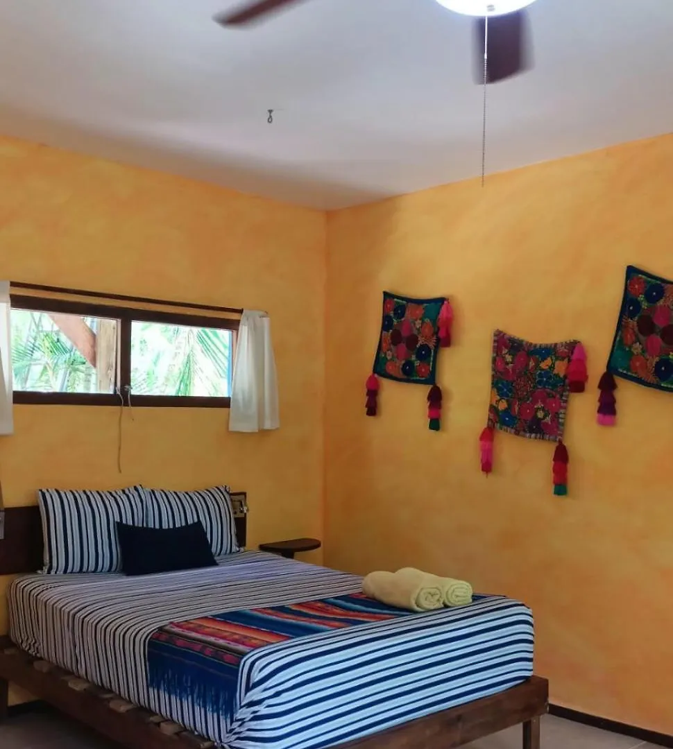 Hotel Casa Abanico Tulum 2*,